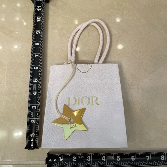 Dior Charm Bracelet 7.75” SilverTone Toggle Clasp Beauty Bundle Mini Addict Lip - Picture 11 of 14